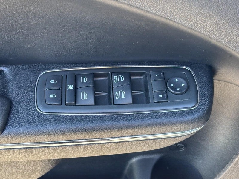 2013 Dodge Charger 4dr Sdn SE RWD