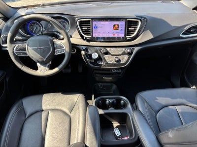 2025 Chrysler Pacifica Select FWD