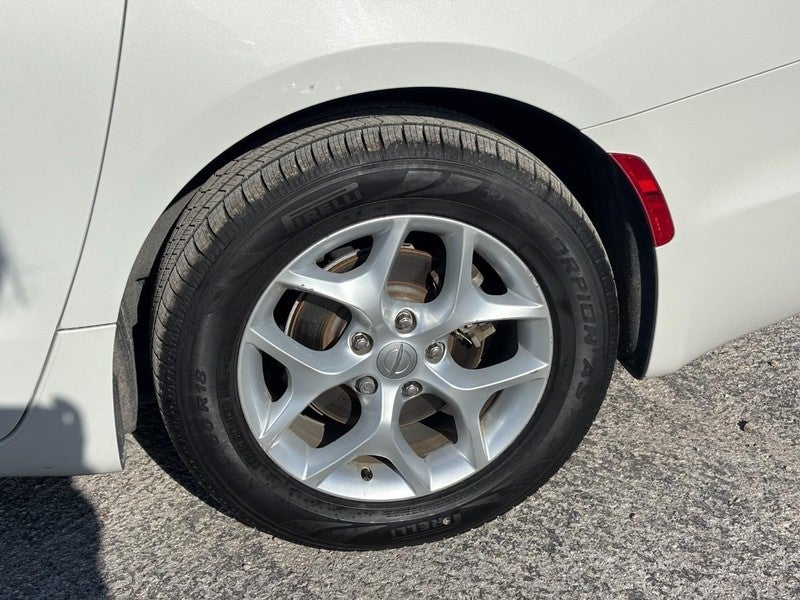 2017 Chrysler Pacifica Touring-L FWD