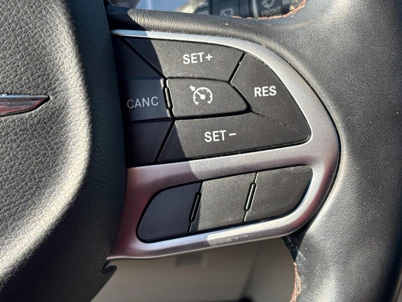 2017 Chrysler Pacifica Touring-L FWD