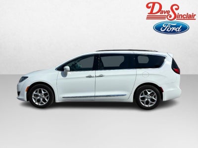 2017 Chrysler Pacifica Touring-L FWD
