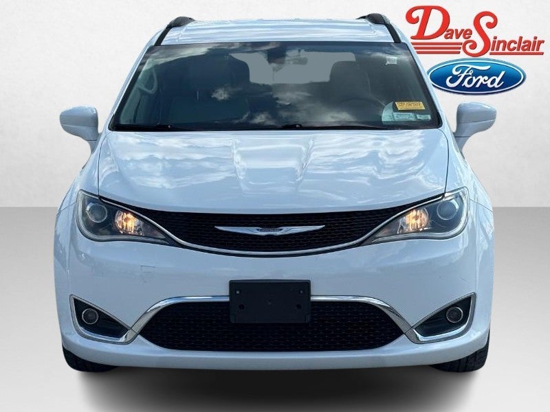 2017 Chrysler Pacifica Touring-L FWD