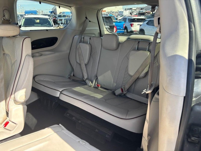 2020 Chrysler Pacifica Limited FWD