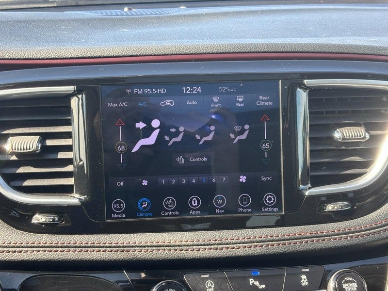 2020 Chrysler Pacifica Limited FWD