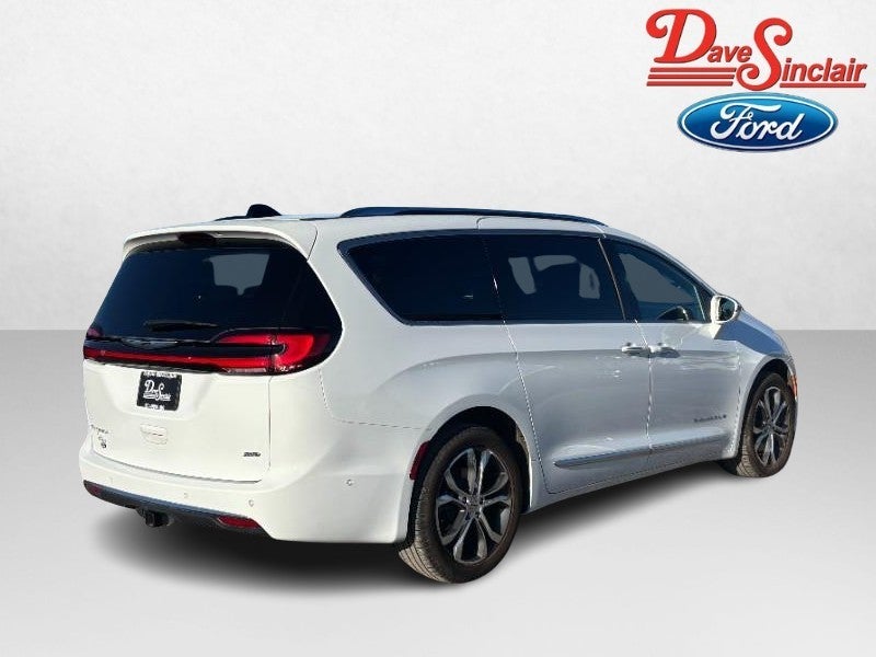 2024 Chrysler Pacifica Pinnacle AWD