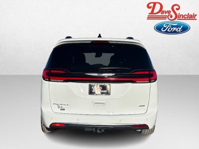 2024 Chrysler Pacifica Pinnacle AWD