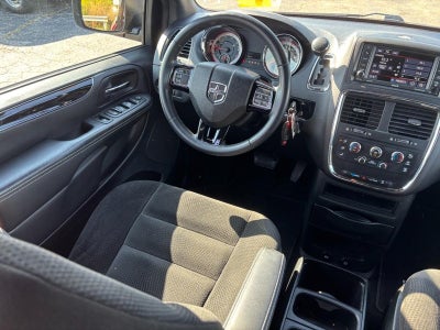 2017 Dodge Grand Caravan SE Plus Wagon
