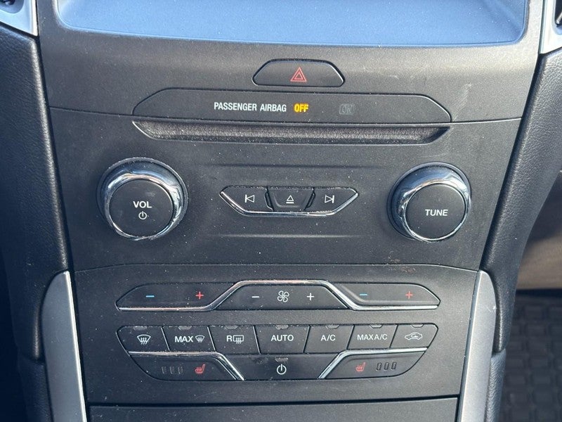 2016 Ford Edge 4dr SEL FWD