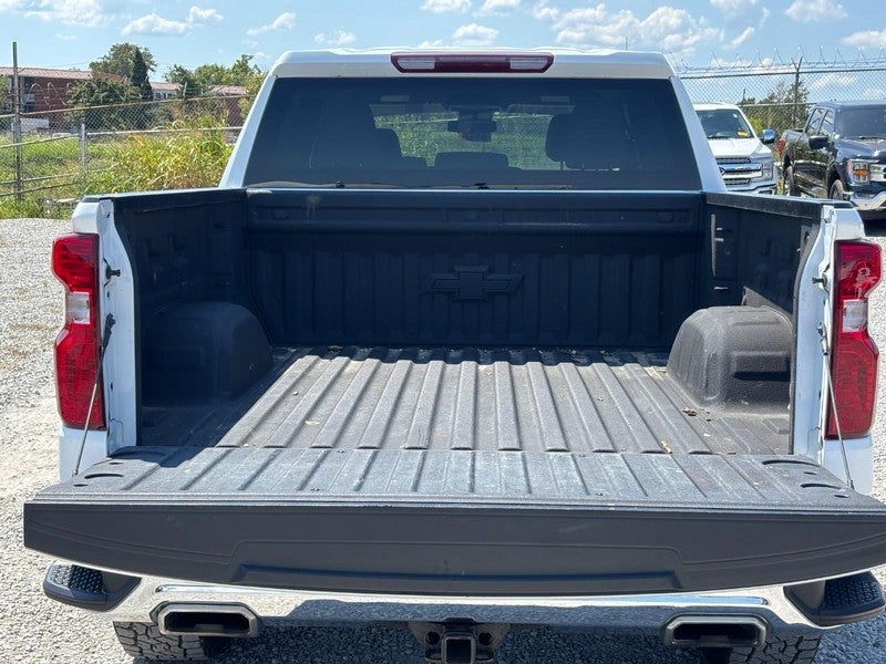 2023 Chevrolet Silverado 1500 4WD Crew Cab 147" LT w/1LT