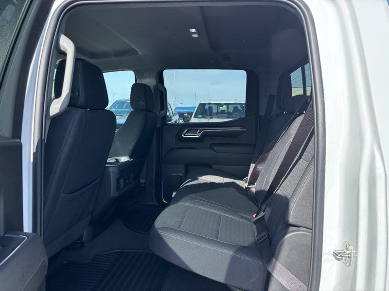 2024 Chevrolet Silverado 1500 4WD Crew Cab 147" RST