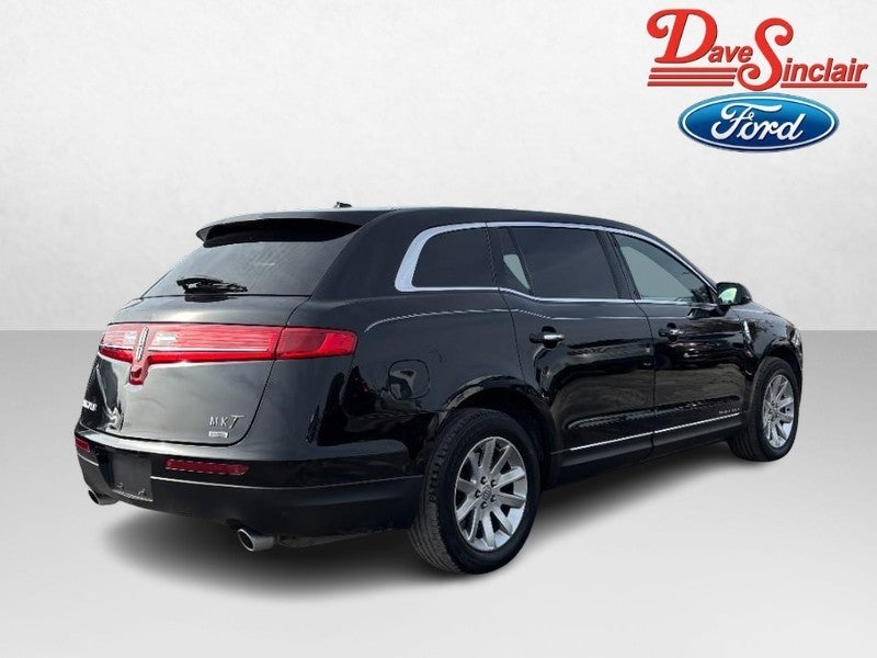 2018 Lincoln MKT 3.7L AWD w/Livery Pkg