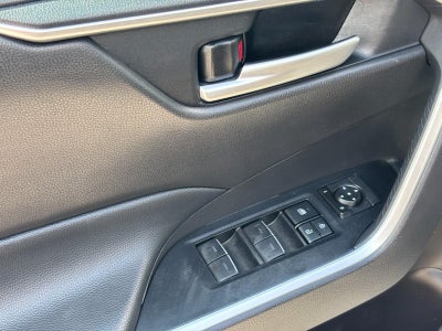 2025 Toyota RAV4 XLE AWD (Natl)