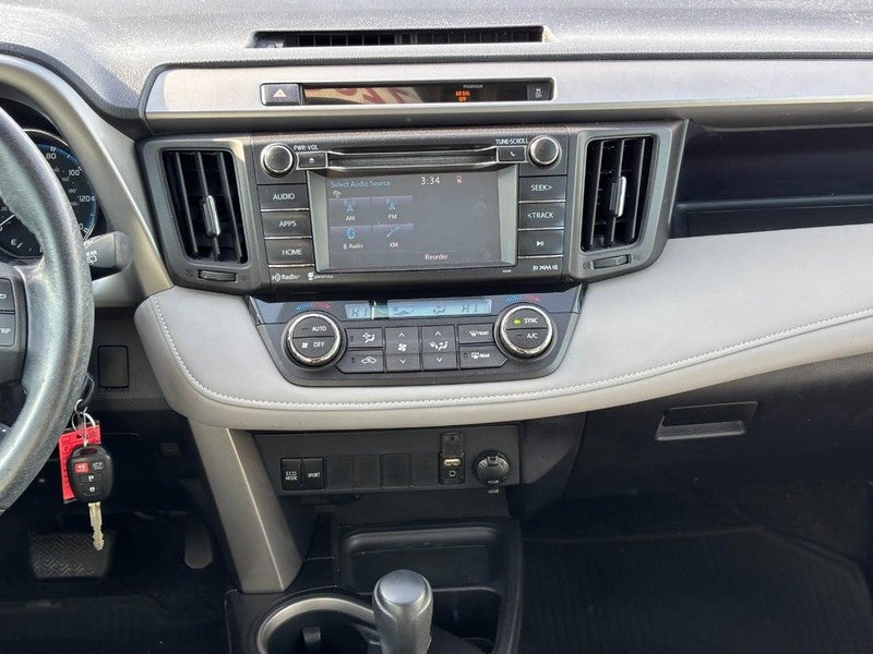 2016 Toyota RAV4 FWD 4dr XLE (Natl)