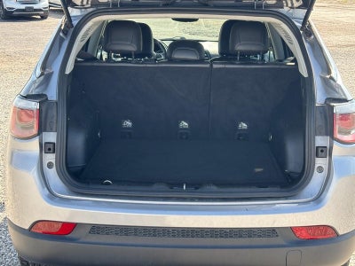 2018 Jeep Compass Latitude FWD
