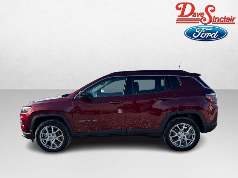 2022 Jeep Compass Latitude Lux