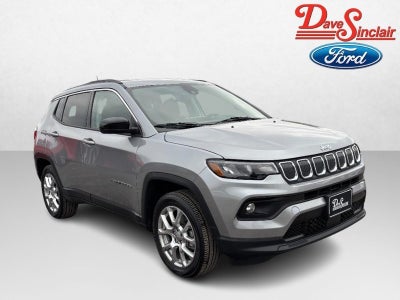 2022 Jeep Compass Latitude Lux