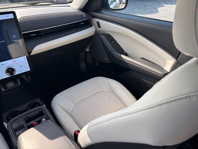 2025 Ford Mustang Mach-E Premium AWD