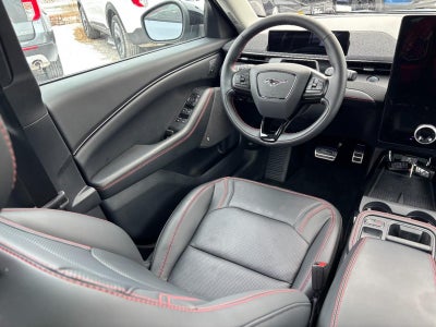 2025 Ford Mustang Mach-E Premium AWD