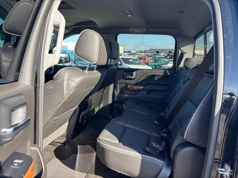 2018 Chevrolet Silverado 1500 2WD Crew Cab 143.5" High Country