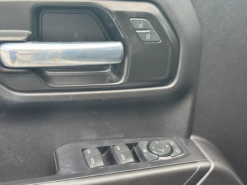 2021 Chevrolet Silverado 1500 4WD Crew Cab 147" Custom