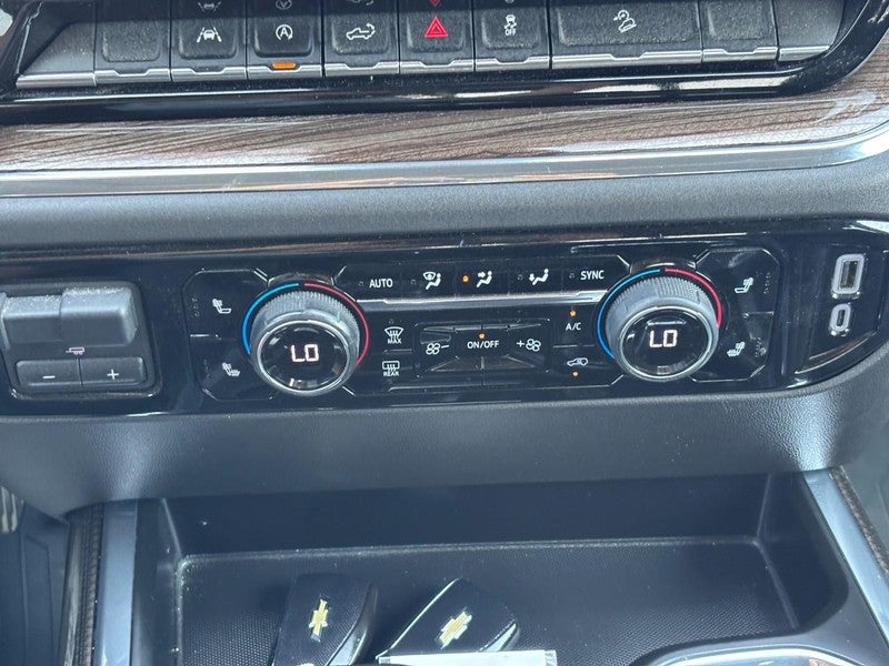 2024 Chevrolet Silverado 1500 4WD Crew Cab 147" LT Trail Boss