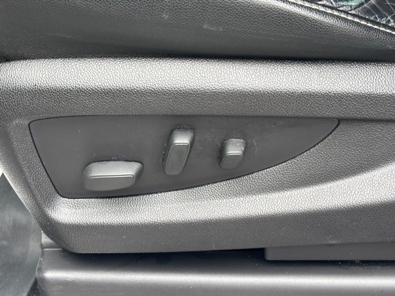 2017 Chevrolet Silverado 1500 4WD Crew Cab 143.5" LT w/2LT