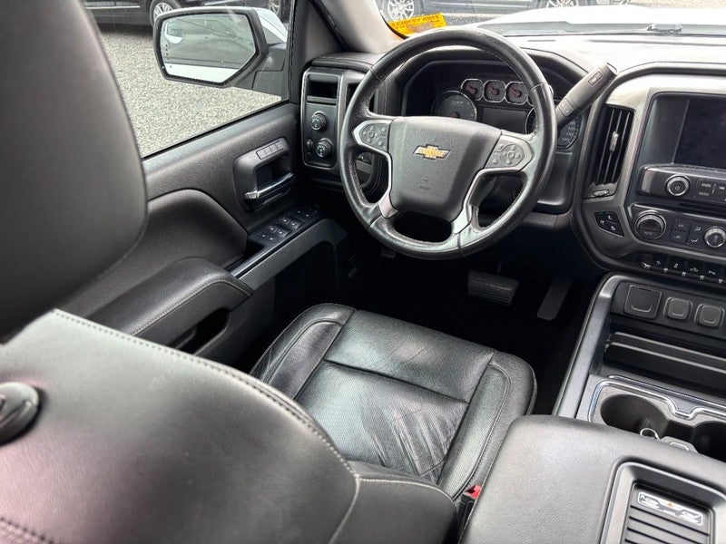 2018 Chevrolet Silverado 1500 4WD Crew Cab 143.5" LTZ w/2LZ