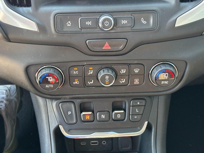 2021 GMC Terrain FWD 4dr SLE