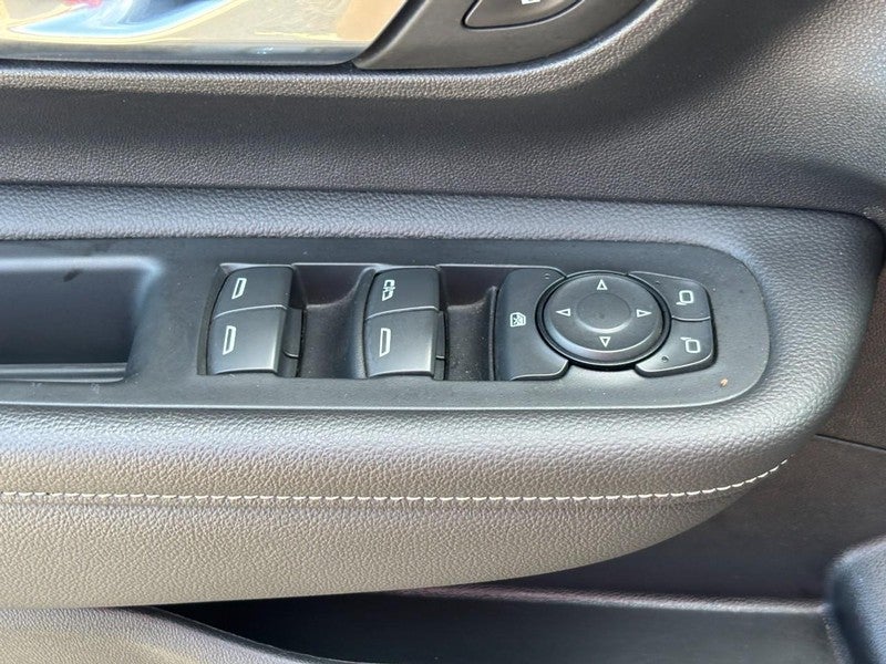 2022 GMC Terrain FWD 4dr SLE