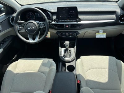 2023 Kia Forte LXS IVT