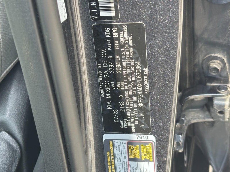 2023 Kia Forte LXS IVT