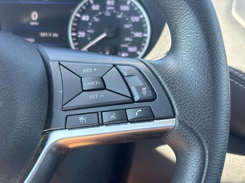 2024 Nissan Sentra SV CVT
