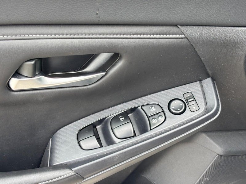 2024 Nissan Sentra SV CVT