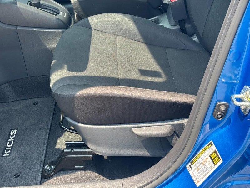 2025 Nissan Kicks Play S FWD