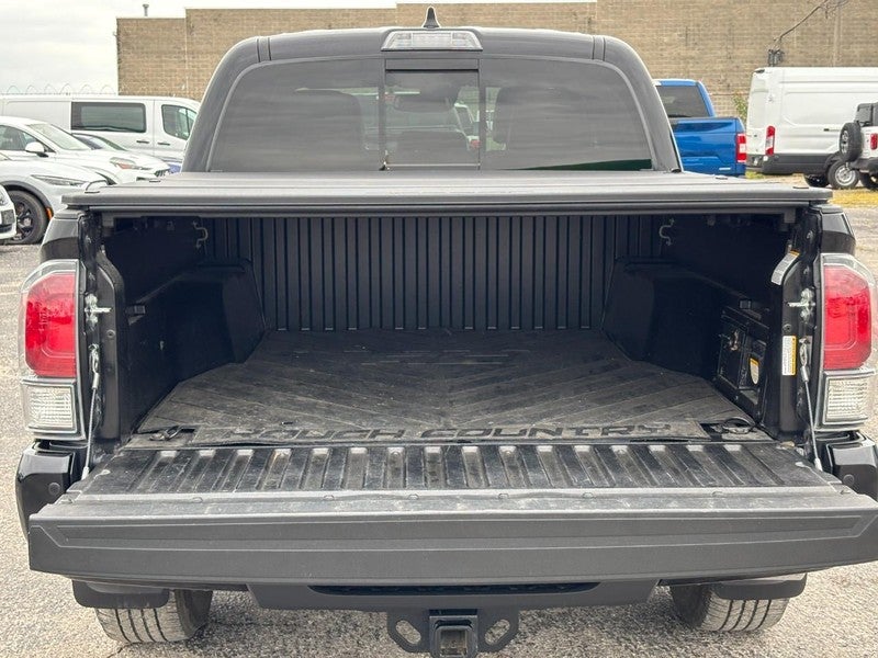 2022 Toyota Tacoma 4WD Limited Double Cab 5' Bed V6 AT (Natl)