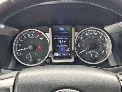 2022 Toyota Tacoma 4WD Limited Double Cab 5' Bed V6 AT (Natl)