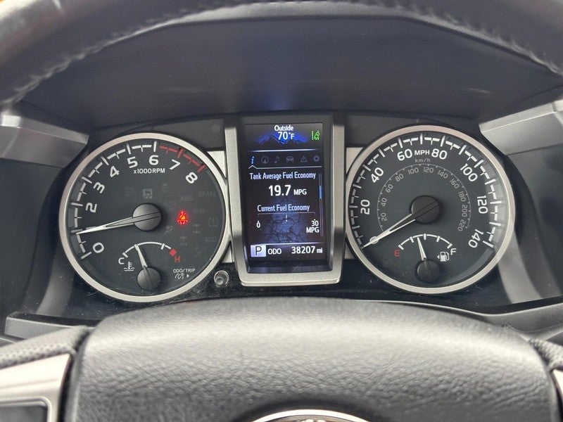 2022 Toyota Tacoma 4WD Limited Double Cab 5' Bed V6 AT (Natl)