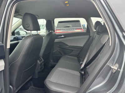 2024 Volkswagen Taos SE FWD