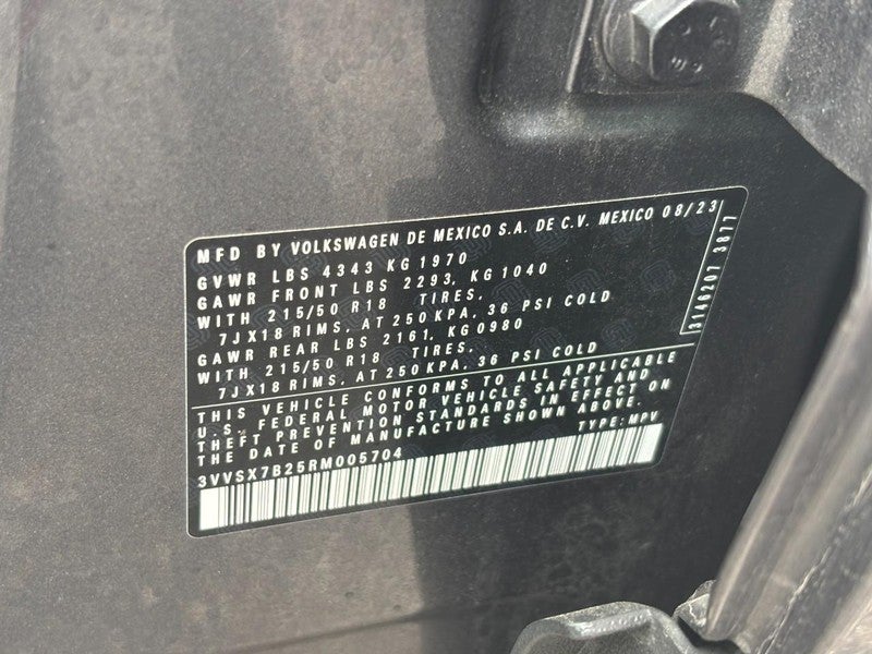 2024 Volkswagen Taos SE FWD