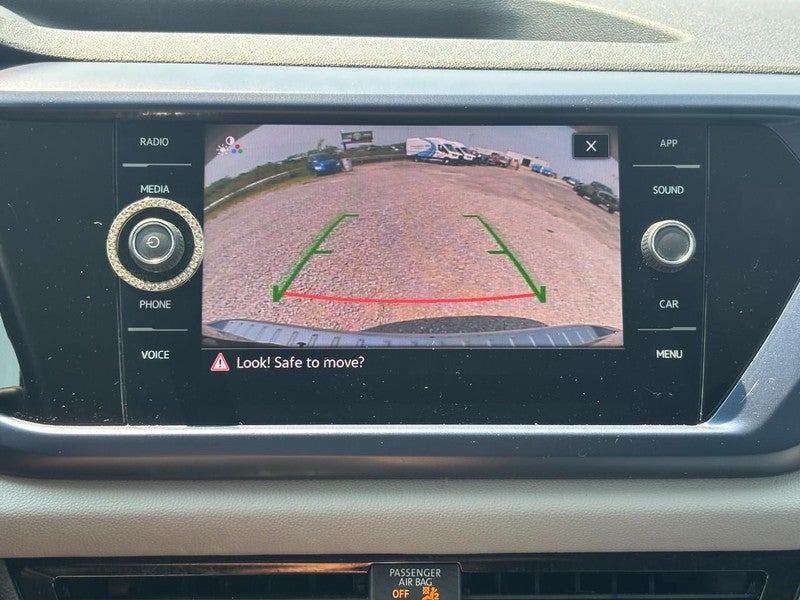 2023 Volkswagen Taos SE FWD