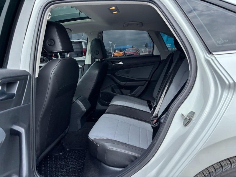 2025 Volkswagen Jetta SE Auto