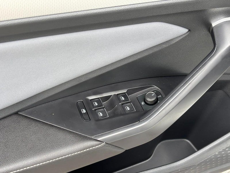 2025 Volkswagen Jetta SE Auto
