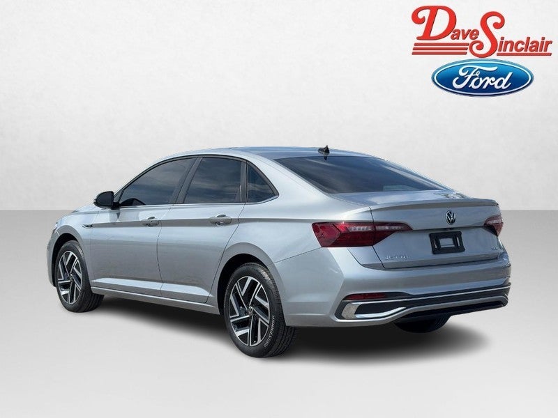 2023 Volkswagen Jetta SEL Auto