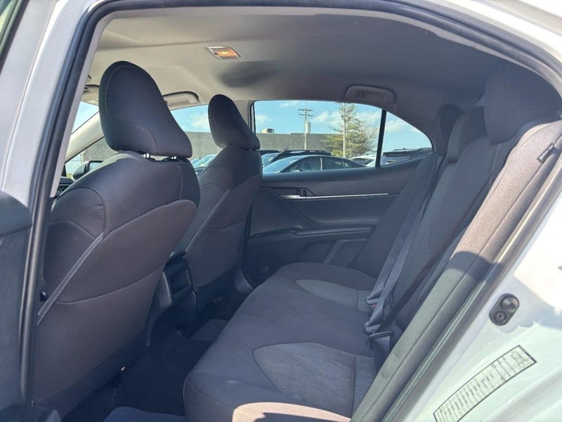 2019 Toyota Camry LE Auto (Natl)