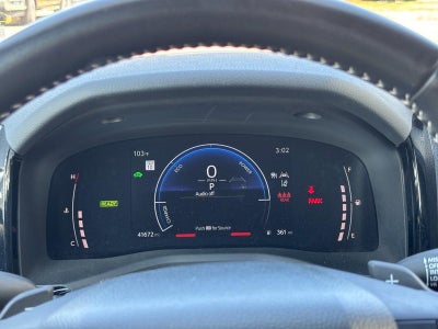 2025 Toyota Camry SE (Natl)