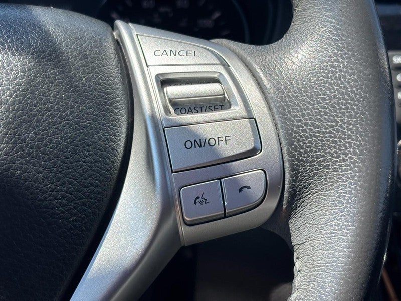 2015 Nissan Rogue AWD 4dr SL
