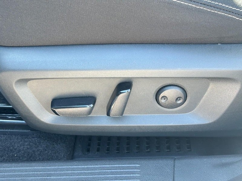 2024 Nissan Rogue FWD SV