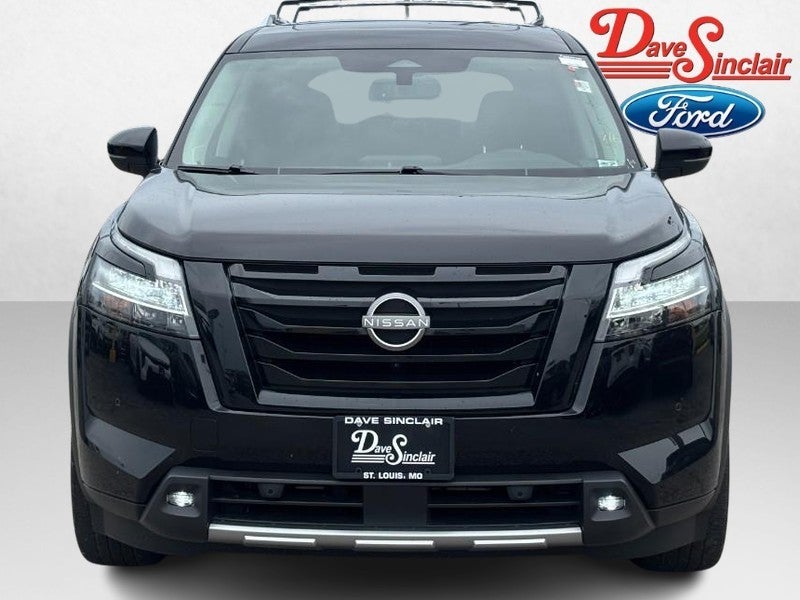 2023 Nissan Pathfinder SL 4WD