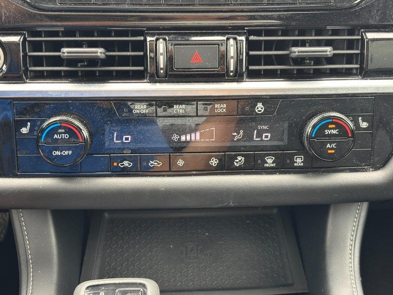 2023 Nissan Pathfinder SL 4WD