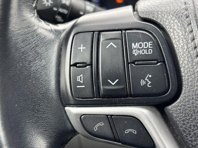 2017 Toyota Highlander LE V6 AWD (Natl)